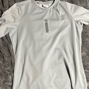 Gray gymshark shirt